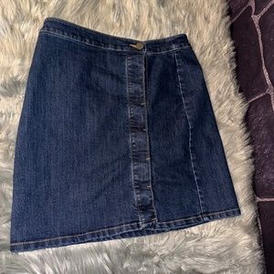 Size 2: Loft Button Denim Skirt